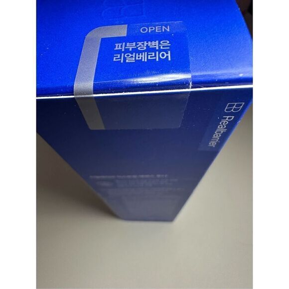 Real Barrier Extreme Essence Toner 6.76 Fl Oz - Picture 5 of 6